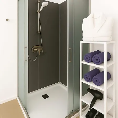 Fantastico 2 - Grossem Balkon - Gratis Parkplatz - Klimaanlage - Zentrumsnaehe Und Meernaehe Appartement *